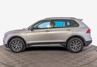 Подержанный автомобиль Volkswagen Tiguan 2019 года (8 фото)