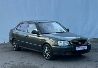 Подержанный автомобиль Hyundai Accent Sedan 2008 года (3 фото)