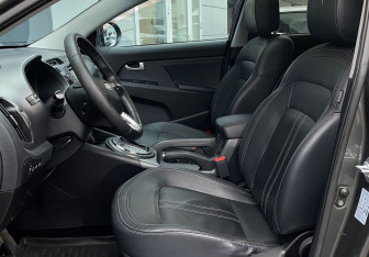 Подержанный автомобиль Kia Sportage 2012 года (12 фото)