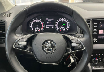 Подержанный автомобиль Skoda Karoq 2021 года (13 фото)