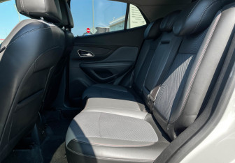 Подержанный автомобиль Opel Mokka 2013 года (10 фото)