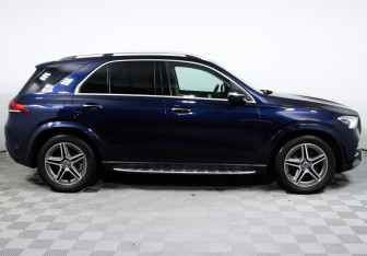 Подержанный автомобиль Mercedes-Benz GLE 2018 года (4 фото)