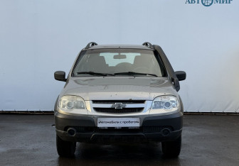 Подержанный автомобиль Chevrolet Niva 2018 года (2 фото)