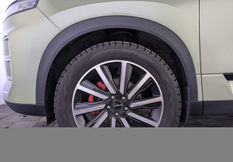 Подержанный автомобиль Jaecoo J7 2024 года (12 фото)