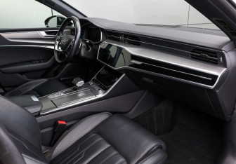 Подержанный автомобиль Audi A7 2019 года (12 фото)