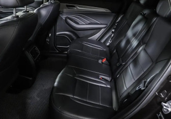 Подержанный автомобиль Haval F7 2019 года (10 фото)