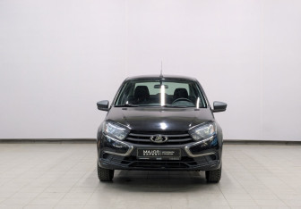 Подержанный автомобиль LADA (ВАЗ) Granta Sedan 2019 года (19 фото)