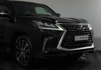 Подержанный автомобиль Lexus LX 2021 года (25 фото)