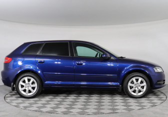 Подержанный автомобиль Audi A3 Hatchback 2012 года (4 фото)