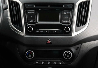 Подержанный автомобиль Hyundai Creta 2018 года (9 фото)