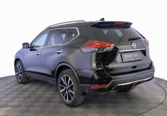 Подержанный автомобиль Nissan X-Trail 2020 года (7 фото)