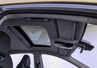 Подержанный автомобиль Москвич 6 2023 года (23 фото)