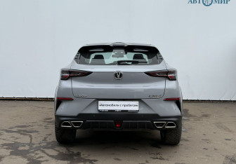 Подержанный автомобиль Changan UNI-T 2023 года (6 фото)