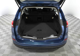 Подержанный автомобиль Ford Mondeo Wagon 2018 года (13 фото)