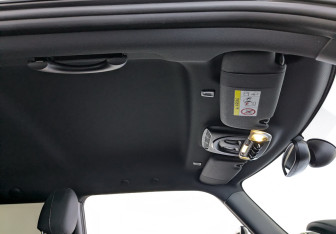 Подержанный автомобиль MINI Hatch 2019 года (22 фото)