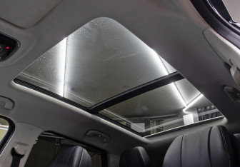 Подержанный автомобиль Jaecoo J8 2024 года (19 фото)