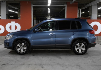 Подержанный автомобиль Volkswagen Tiguan 2011 года (8 фото)