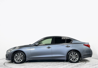 Подержанный автомобиль Infiniti Q50 2014 года (8 фото)