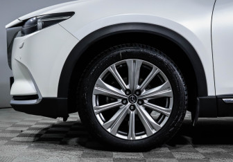 Подержанный автомобиль Mazda CX-9 2022 года (15 фото)