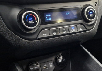 Подержанный автомобиль Hyundai Creta 2019 года (8 фото)