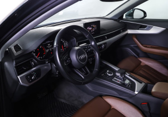 Подержанный автомобиль Audi A4 Sedan 2018 года (15 фото)
