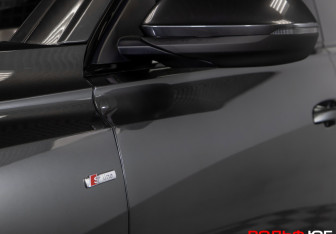 Подержанный автомобиль Audi Q8 2019 года (25 фото)