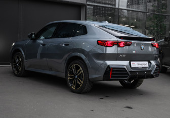 Подержанный автомобиль BMW X2 2024 года (6 фото)