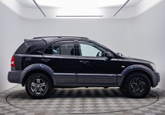 Подержанный автомобиль Kia Sorento 2006 года (6 фото)