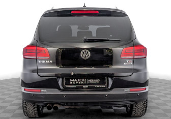 Подержанный автомобиль Volkswagen Tiguan 2016 года (6 фото)