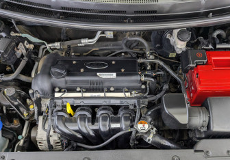 Подержанный автомобиль Kia Rio Sedan 2016 года (9 фото)