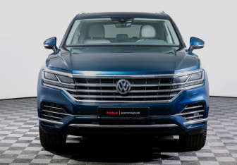 Подержанный автомобиль Volkswagen Touareg 2018 года (2 фото)