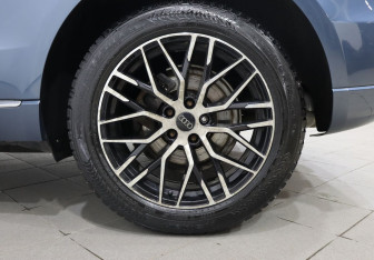 Подержанный автомобиль Audi Q5 2015 года (9 фото)