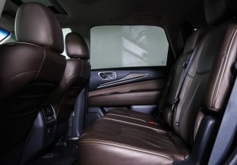 Подержанный автомобиль Infiniti QX60 2014 года (12 фото)