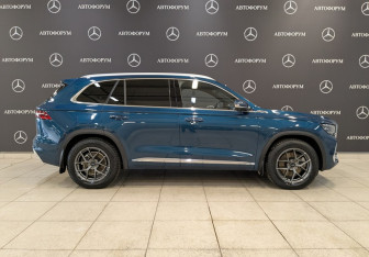Подержанный автомобиль Geely Monjaro 2023 года (4 фото)