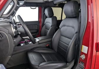 Подержанный автомобиль BAIC BJ40 2023 года (22 фото)