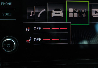 Подержанный автомобиль Skoda Octavia Wagon 2017 года (18 фото)
