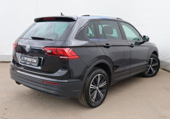 Подержанный автомобиль Volkswagen Tiguan 2018 года (4 фото)