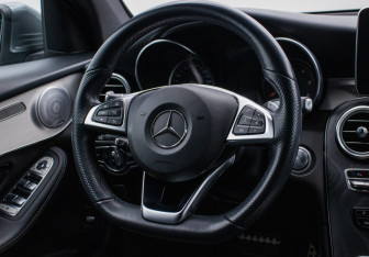 Подержанный автомобиль Mercedes-Benz GLC Coupe 2019 года (15 фото)