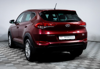 Подержанный автомобиль Hyundai Tucson 2016 года (7 фото)