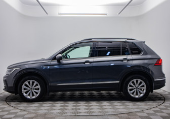 Подержанный автомобиль Volkswagen Tiguan 2021 года (2 фото)