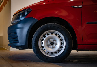 Подержанный автомобиль Volkswagen Caddy Compactvan 2019 года (22 фото)