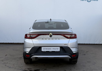 Подержанный автомобиль Renault Arkana 2021 года (6 фото)
