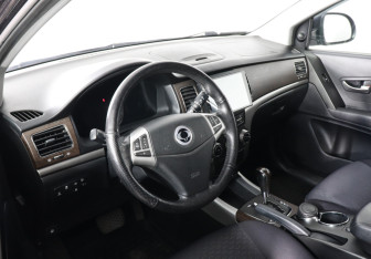 Подержанный автомобиль SsangYong Actyon 2013 года (9 фото)