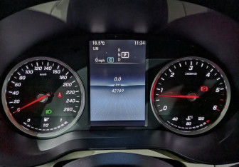 Подержанный автомобиль Mercedes-Benz GLC Coupe 2021 года (16 фото)