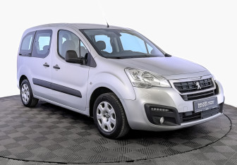 Подержанный автомобиль Peugeot Partner 2021 года (3 фото)