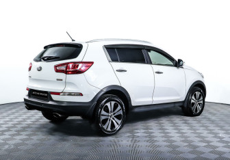 Подержанный автомобиль Kia Sportage 2012 года (5 фото)