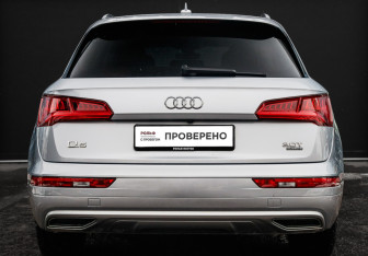 Подержанный автомобиль Audi Q5 2018 года (6 фото)