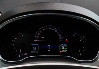 Подержанный автомобиль Cadillac SRX 2014 года (26 фото)