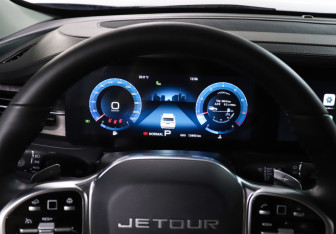 Подержанный автомобиль Jetour X90 2023 года (11 фото)