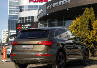 Подержанный автомобиль Audi Q5 2014 года (4 фото)